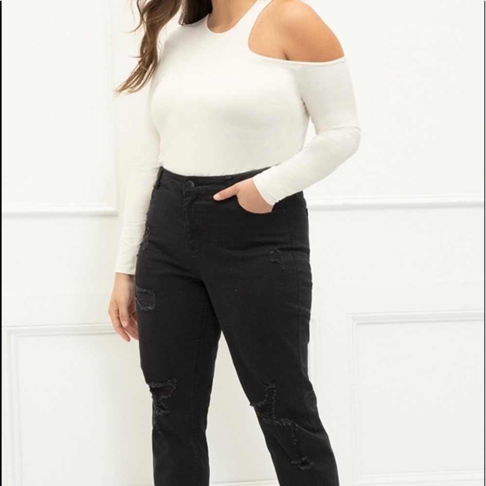 BRAND NEW The Cutout Tee from ELOQUII Elements Size 26/28 - Picture 2 of 3